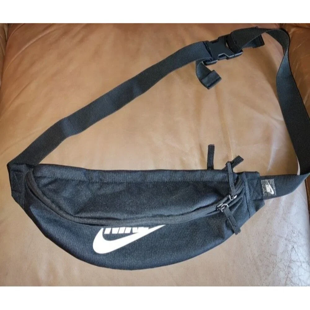 Men's Nike Heritage Fanny Pack Hip Waist Large Black Crossbody Belt Bag